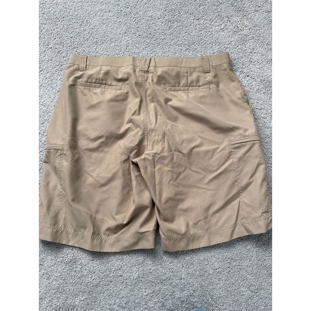 Callaway Mens Khaki Tan Golf Cargo Shorts Size 40 Performance Gripper Waistband - Picture 4 of 5